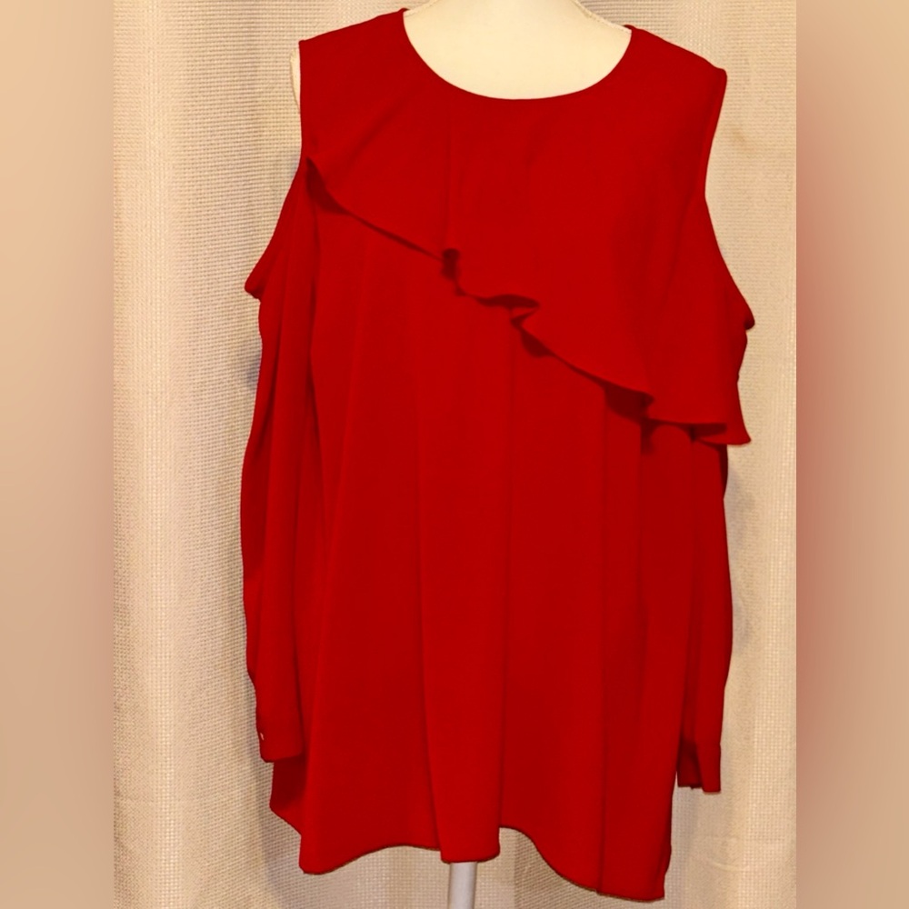 VINCE CUMUTO Chic Asymmetrical Red Cold Shoulder Blouse. Vince Cumuto